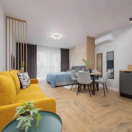 Komfortowe Rodzinne Okrzei By Renters Варшава